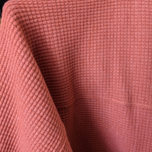 Aritzia Tie Front thermal - Picture 4 of 4